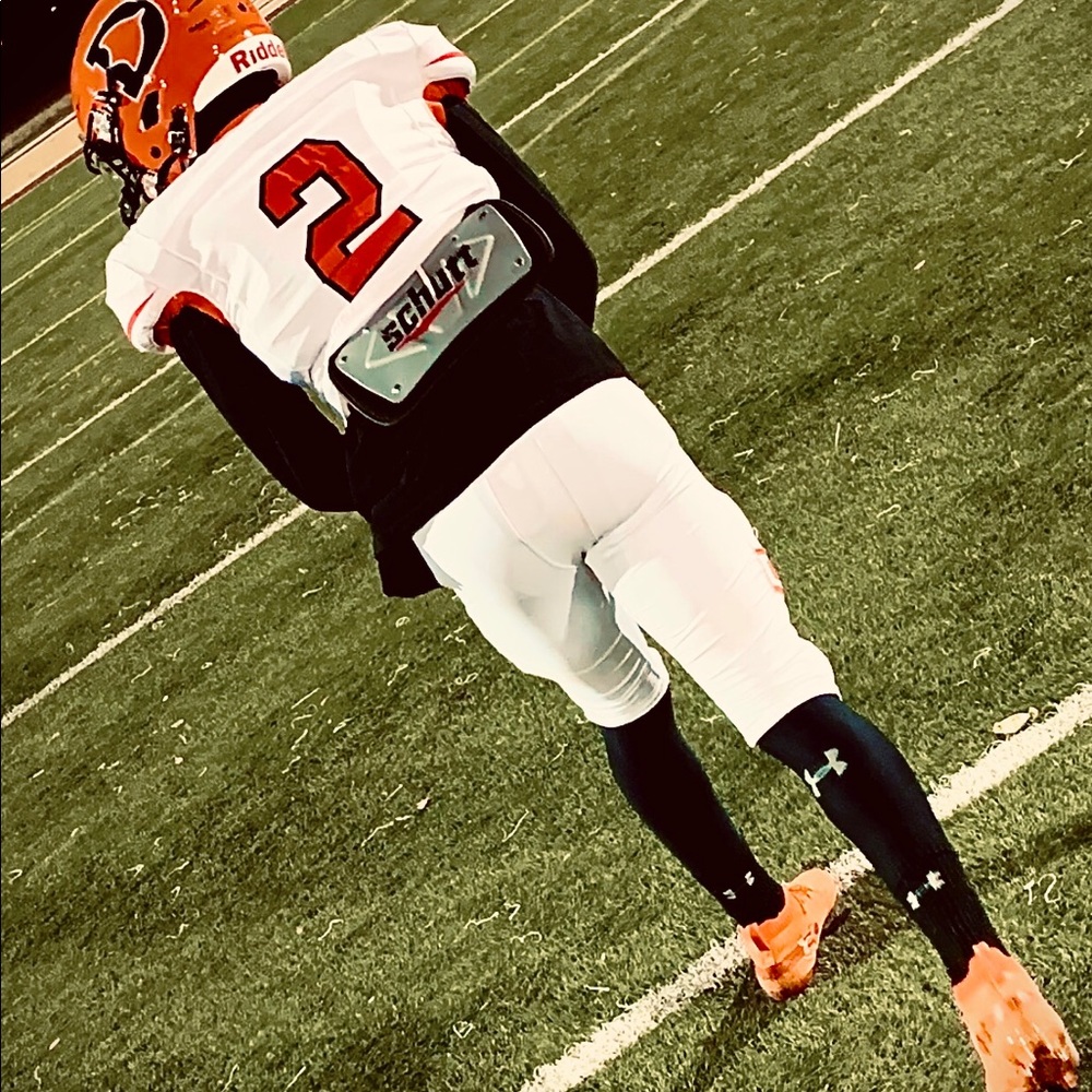 Meet your Posher, Macho